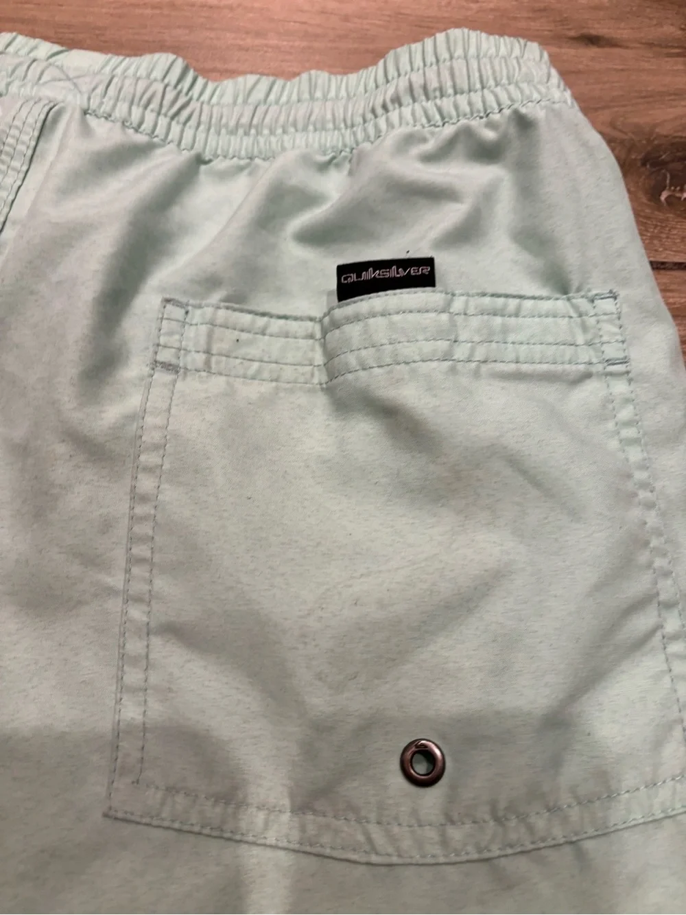 Quiksilver message expand opening